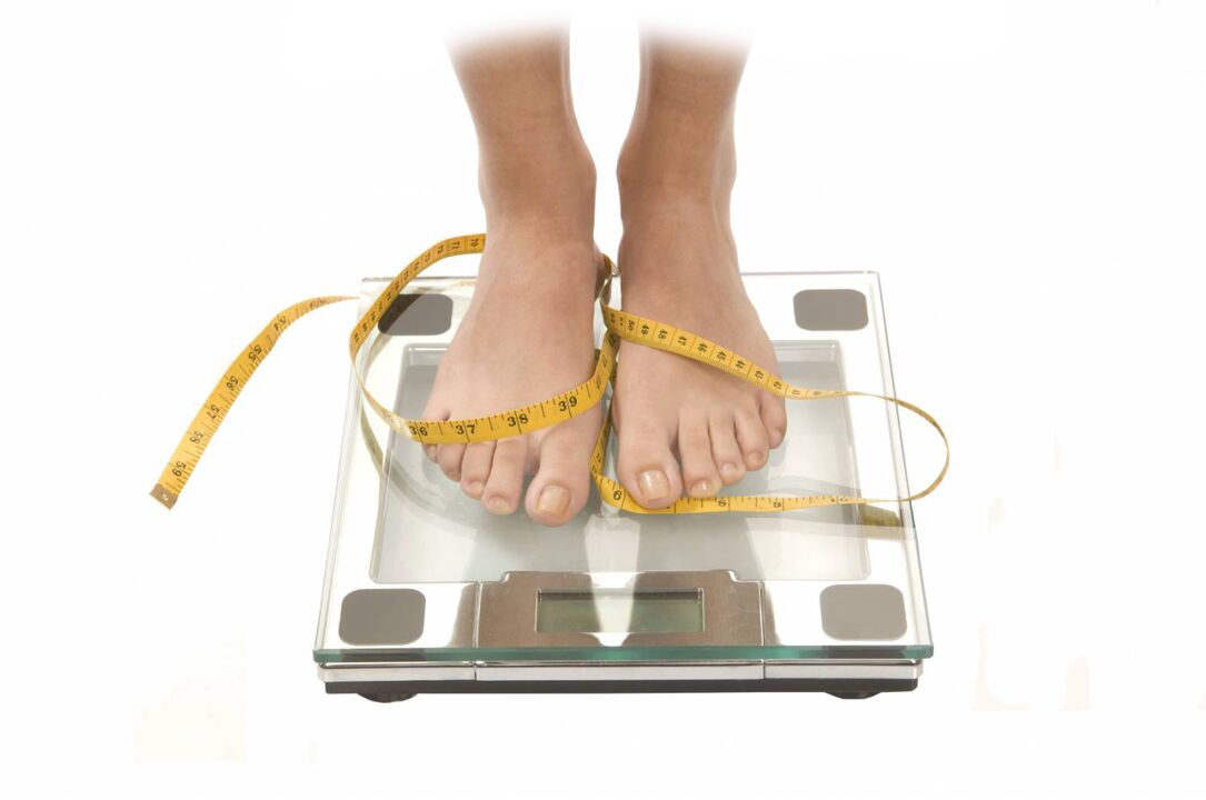 Kova su nutukimu taikant Keto dietą